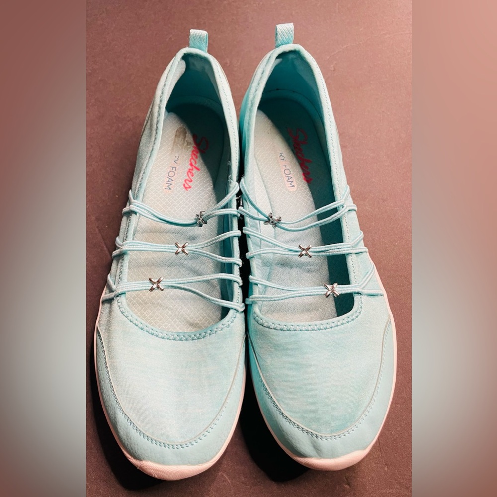 Skechers Be Light Sneaker Slide/Shoe 8.5 Teal Blue Aqua Mary Jane/ Bungee